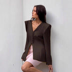 Damen Modischer Blazer mit asymmetrischem Schnitt und dekorativen Knöpfen R&B