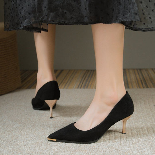 Damen elegante Absatzschuhe mit goldenen Details und spitzem Design R&B