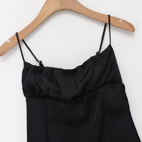 Damen Spaghettiträgerkleid mit elegantem Volant und raffiniertem Schnitt R&B