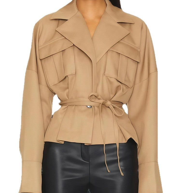 Damen elegante Jacke mit taillierter Silhouette und praktischen Taschen R&B