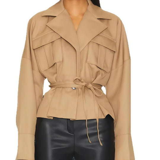 Damen elegante Jacke mit taillierter Silhouette und praktischen Taschen R&B