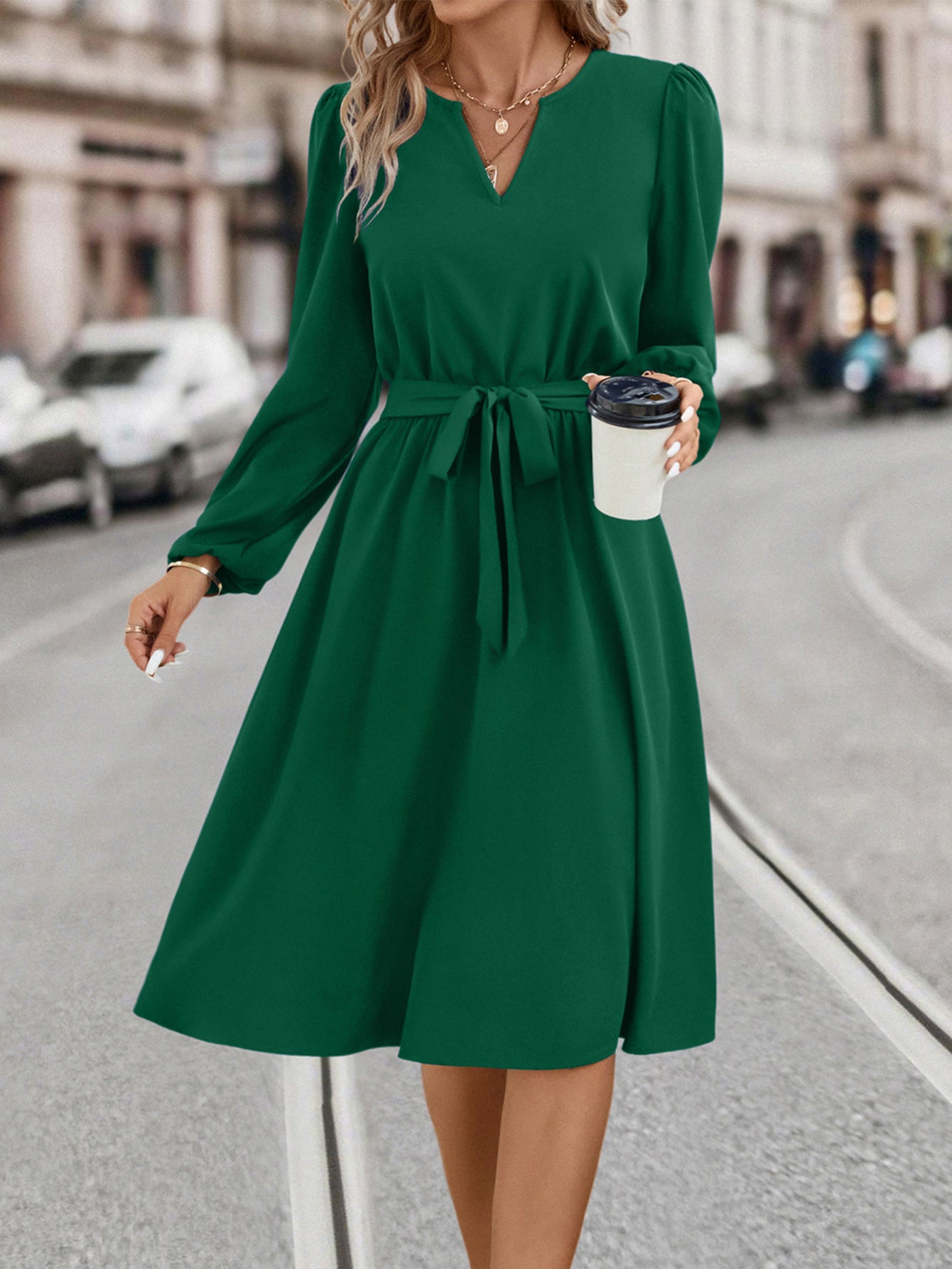 Damen Kleid mit V-Ausschnitt, Taillengürtel und eleganten langen Ärmeln R&B