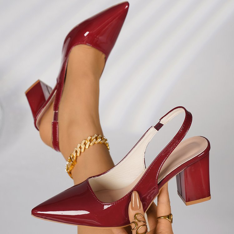 Damen Slingback-Pumps mit elegantem spitz zulaufendem Design und glänzender Oberflächenstruktur R&B