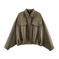 Damen nan oversized kurze Utility-Blousonjacke mit Hemdkragen, großen aufgesetzten Pattentaschen und tailliertem Bündchen R&B