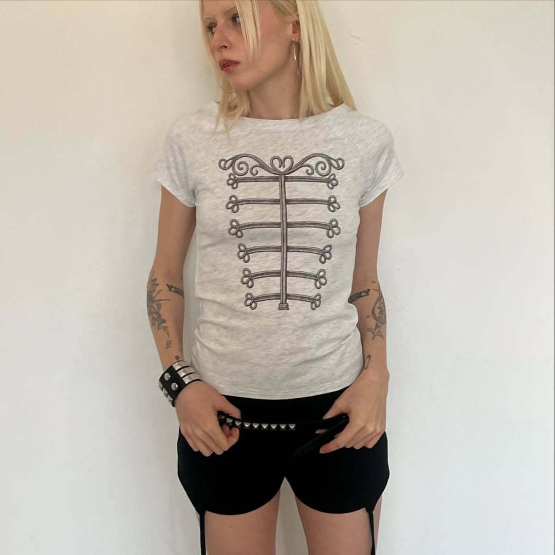 Damen Elegantes T-Shirt mit skulpturalem Design R&B