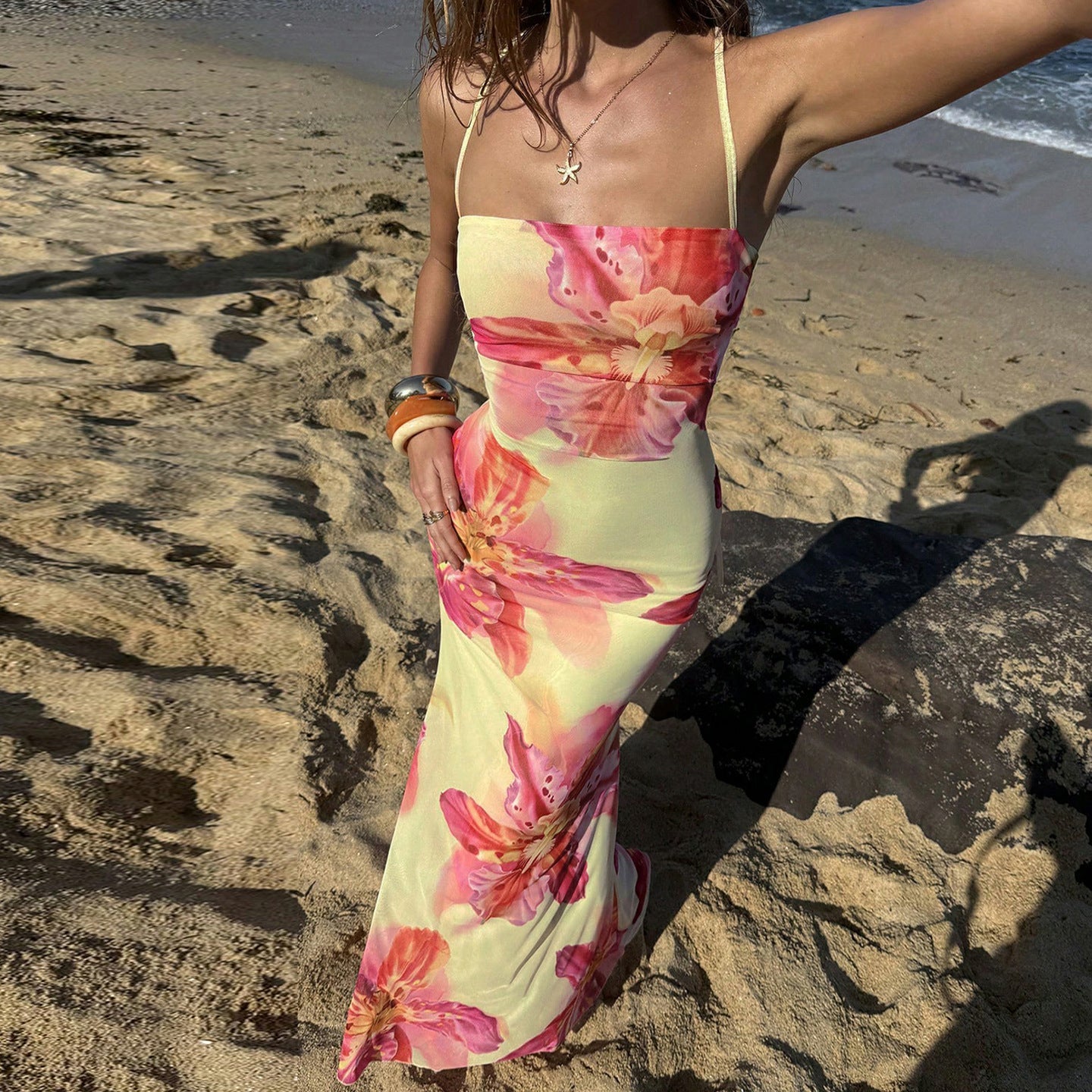 Damen Maxikleid mit floralem Design und Spaghettiträgern R&B