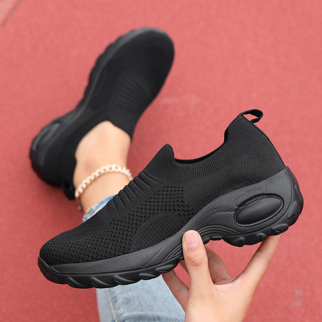 Damen Sportliche Slip-On Sneakers mit atmungsaktivem Obermaterial und rutschfester Sohle R&B