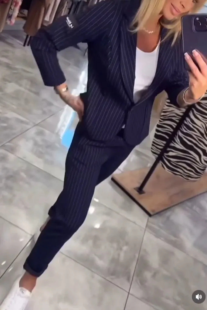 Damen Elegantes Blazer-Hosen-Set mit feinen Streifen R&B