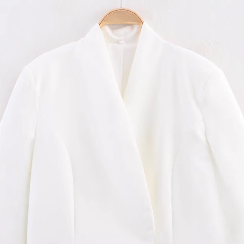 Damen Elegante Blazerjacke mit asymmetrischem Schnitt und modernen Details R&B
