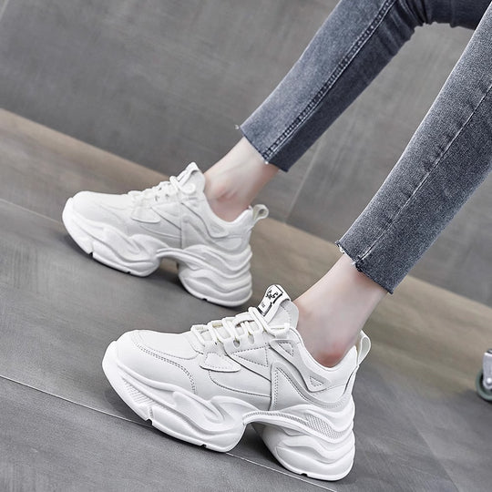 Damen modische Chunky Sneakers mit atmungsaktiver Oberflächenstruktur R&B
