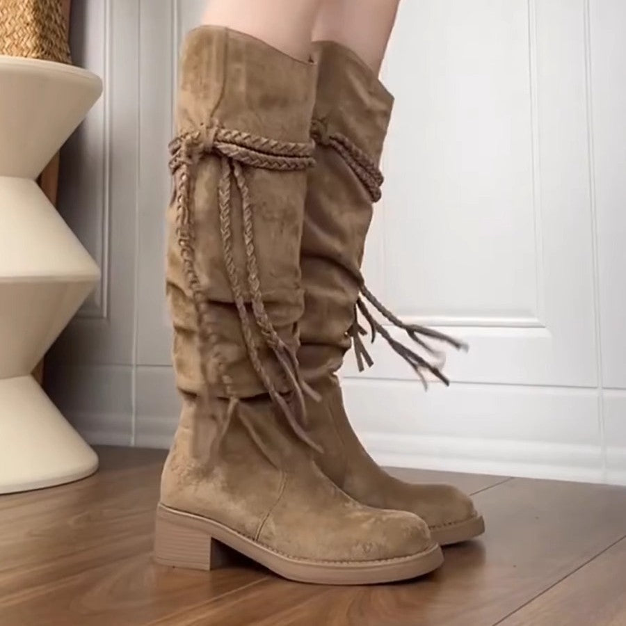 Damen Overknee-Stiefel mit geflochtenen Details und elegantem Falten-Design