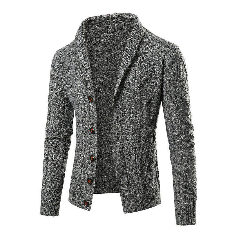 Herren Strickjacke mit modernem Zopfmuster und praktischen Taschen R&B