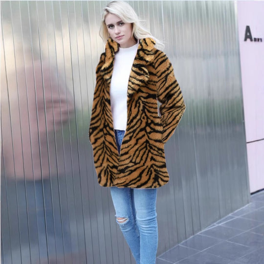 Damen Eleganter Kunstfellmantel im Tigerprint-Design R&B