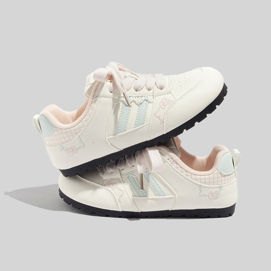 Damen Sportliche Sneakers mit verspieltem Design und atmungsaktiven Einsätzen R&B