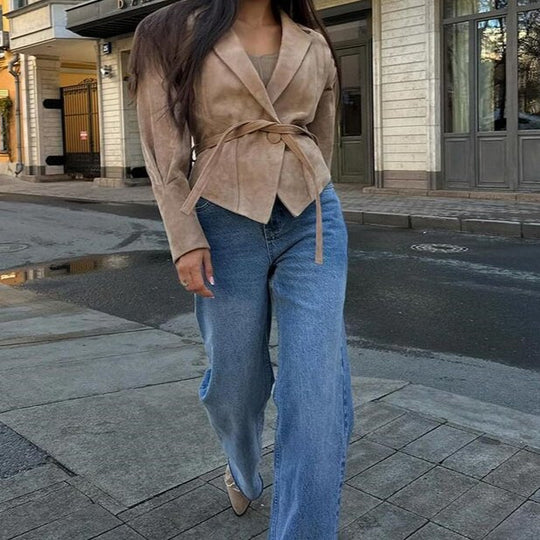 Damen Modische Wildlederjacke mit drapiertem Design und Taillengürtel R&B