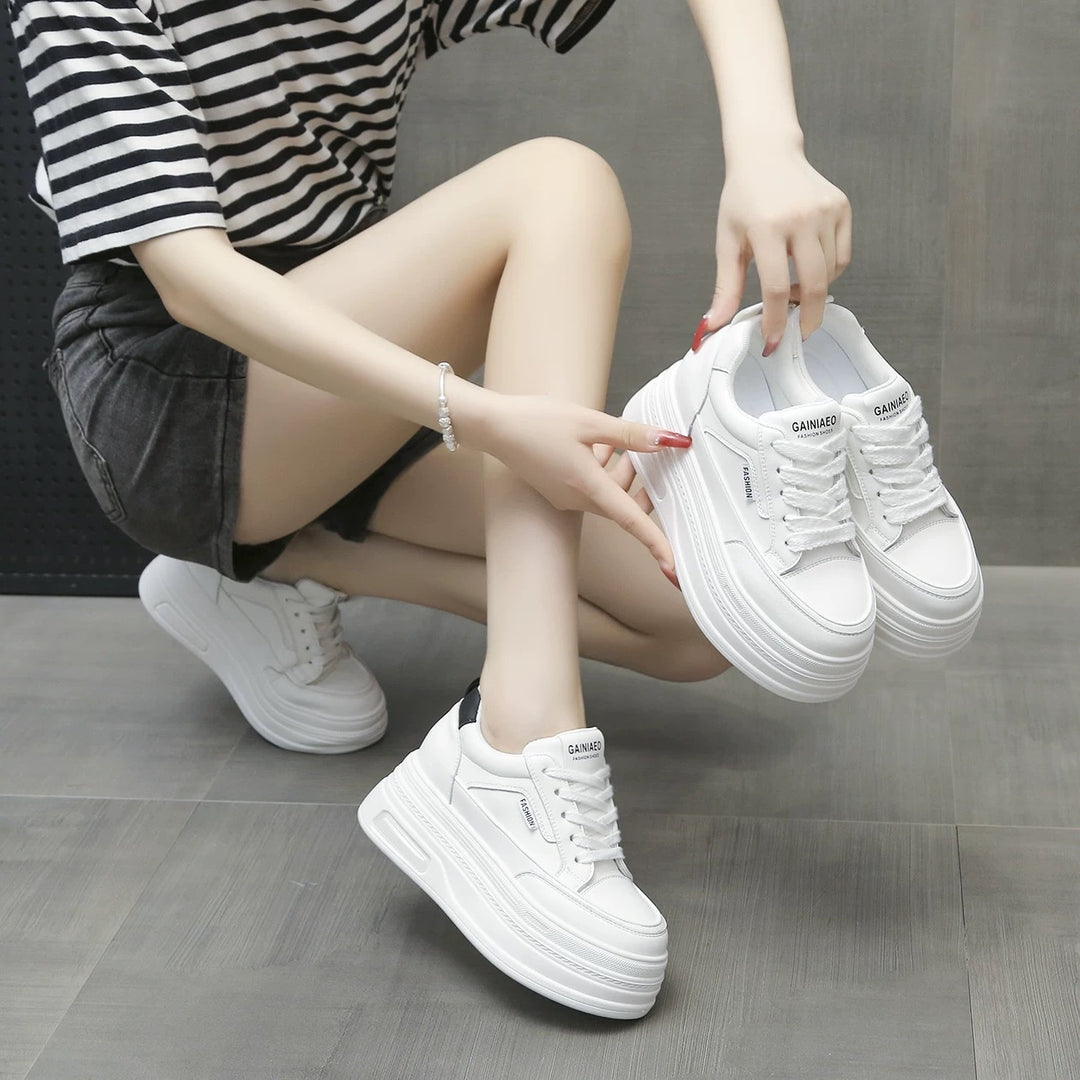 Damen Plateau Sneakers mit ergonomischer Sohle und modischem Design R&B