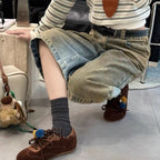 Damen Sneaker mit bunten dekorativen Pompons und hochwertigem Wildleder R&B