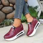 Damen Modische Slip-On Sneakers mit schickem Krokodesign und dämpfendem Fußbett R&B