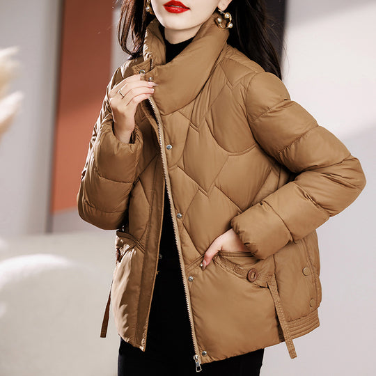 Damen Kurze Steppjacke mit Kapuze und praktischen Taschen R&B