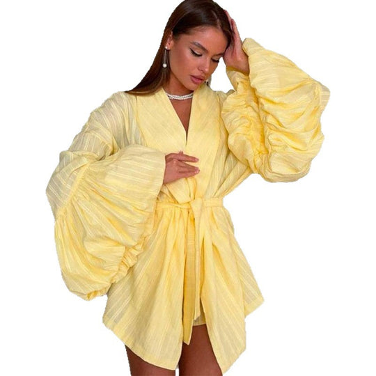 Damen eleganter Kimono mit voluminösen Ärmeln R&B