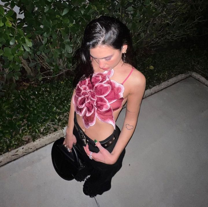 Damen Blüten-Crop-Top mit 3D floralen Applikationen und transparentem Stoff R&B