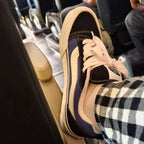 Damen Modische Sneakers mit trendiger Oberflächengestaltung
