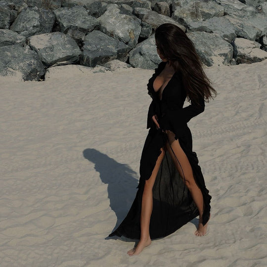 Damen Strandkleid mit raffinierten Rüschen und tiefem V-Ausschnitt R&B