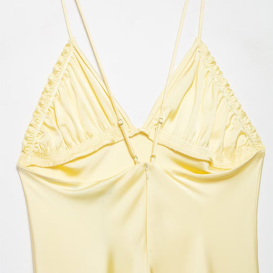 Damen Slipdress mit verführerischem V-Ausschnitt und feinen Rüschendetails R&B
