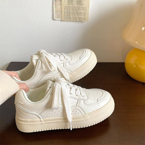 Damen Sportliche Sneakers mit gepolsterter Laufsohle und markantem Design R&B