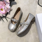 Damen Ballerina mit elegantem Design und perlenbesetztem Band EB
