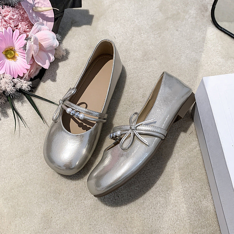 Damen Ballerina mit elegantem Design und perlenbesetztem Band EB