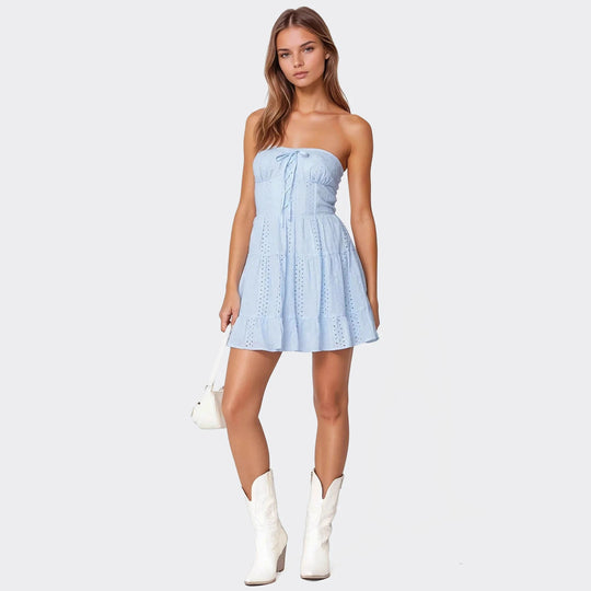 Damen Trägerloses Sommerkleid mit eleganten Lochmustern und Rüschen R&B