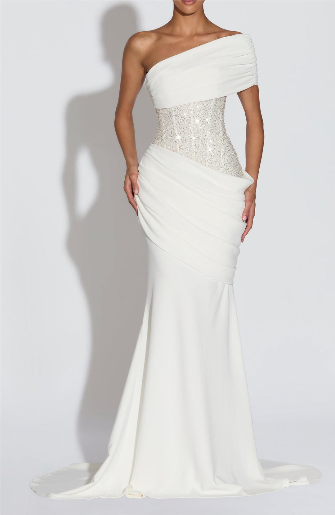 Damen Elegantes und figurbetontes Abendkleid mit asymmetrischem Ausschnitt R&B