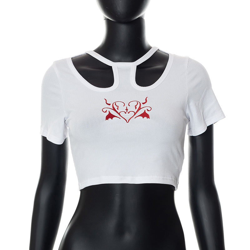 Damen Crop-Top mit kreativem Cut-Out und gesticktem Herzdesign R&B