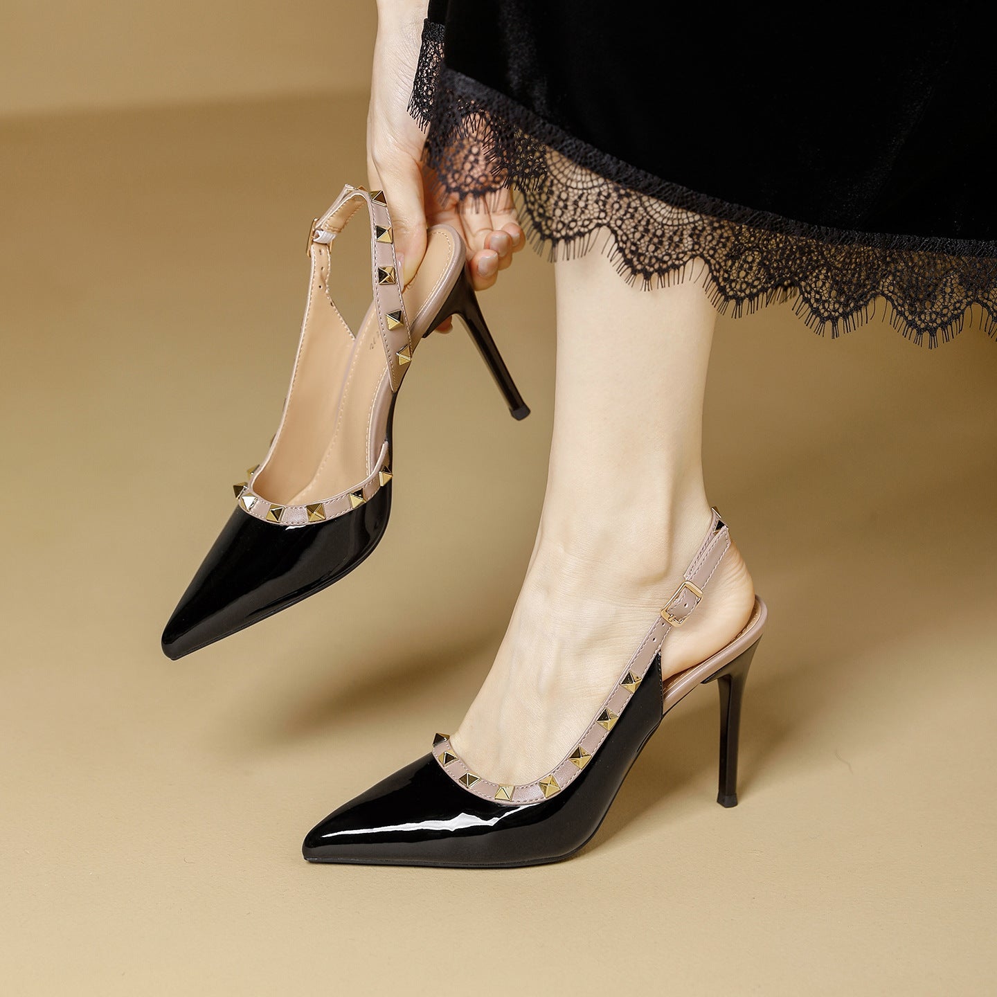 Damen Slingback-Pumps mit eleganter Stud-Applikation