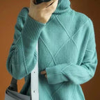 Damen hochwertiger Strickpullover mit stehendem Kragen und extravagantem Rautenmuster R&B