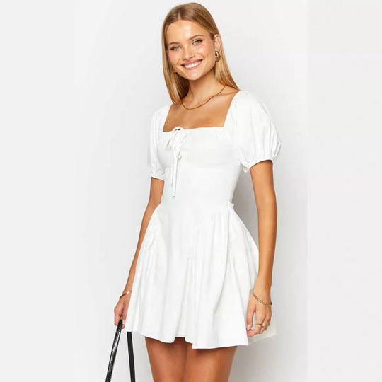 Damen sommerliches Minikleid mit Puffärmeln und tailliertem Design R&B