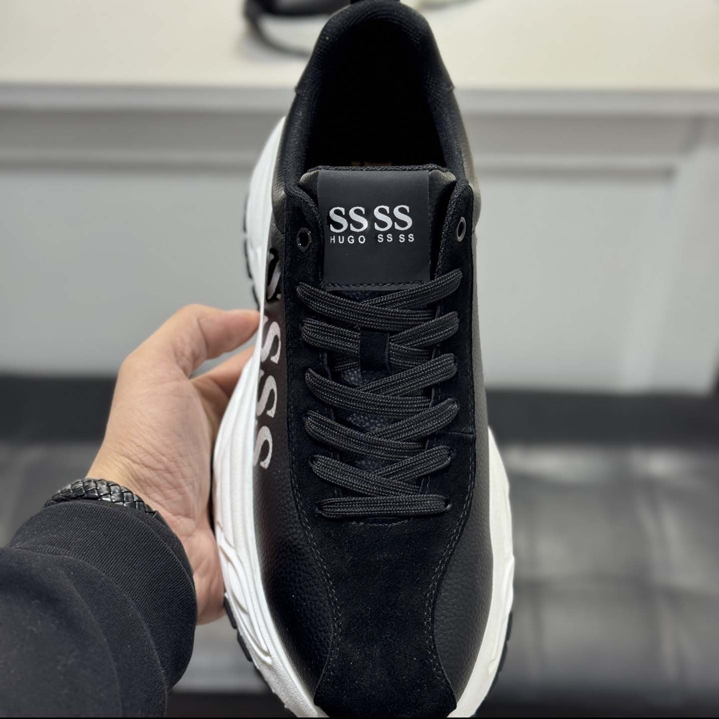Damen Sportliche Sneaker mit innovativer Dämpfungstechnologie und robustem Obermaterial R&B