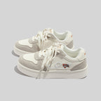 Damen Komfortable Freizeitsneaker mit modischem Stickereidesign