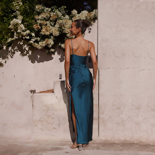 Damen Elegantes Abendkleid mit asymmetrischem Schnitt und seidigem Glanz R&B