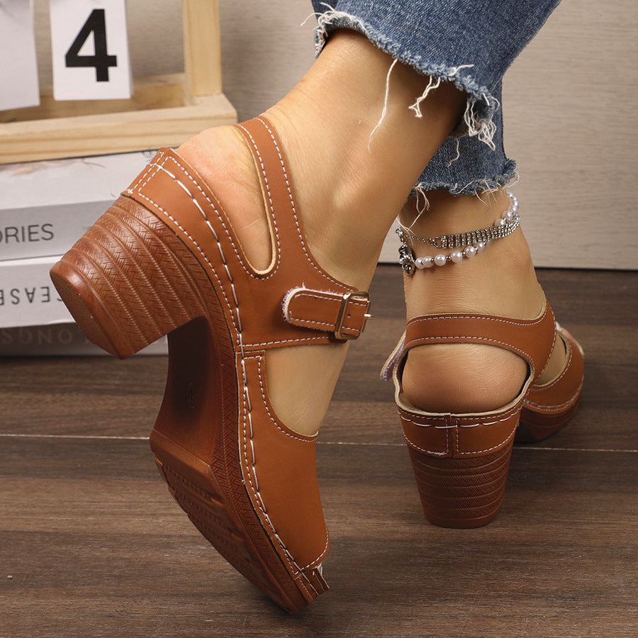 Damen Sandalen mit breitem Riemen und elegantem Blockabsatz R&B