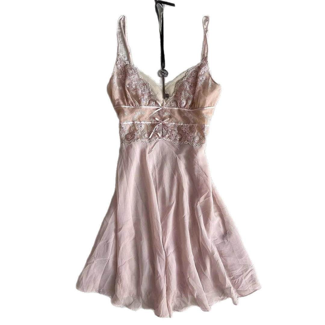 Damen Elegantes Nachthemd mit Spitzenverzierungen R&B