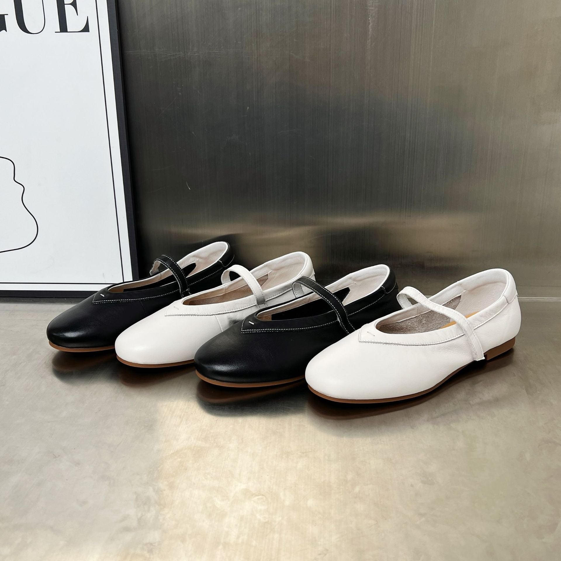 Damen elegante Slipper mit verstellbarem Riemen und weicher Innensohle R&B
