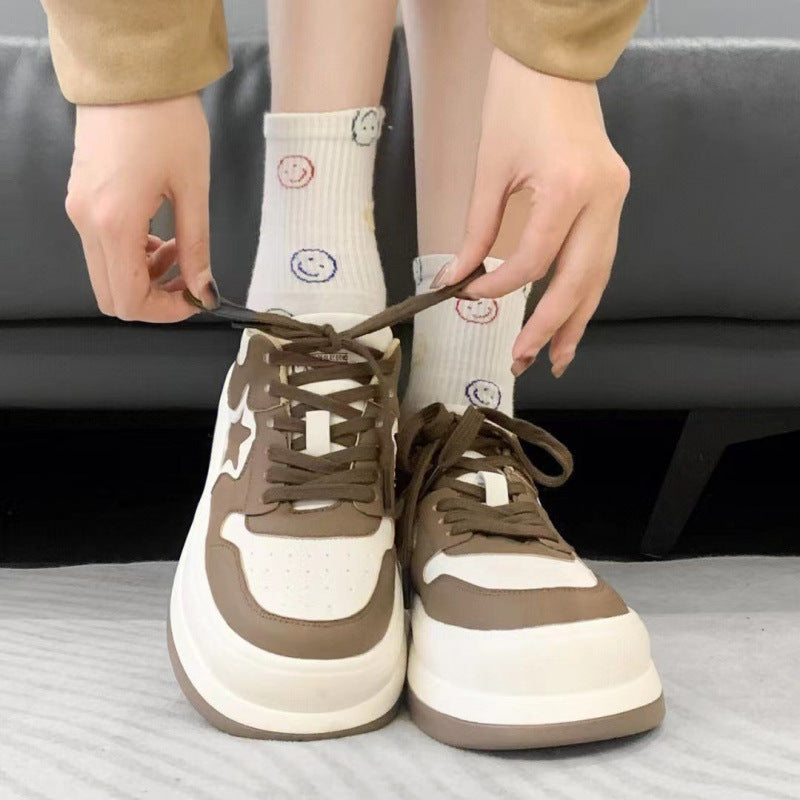 Damen Plateausneaker mit trendigem Sternen-Design R&B