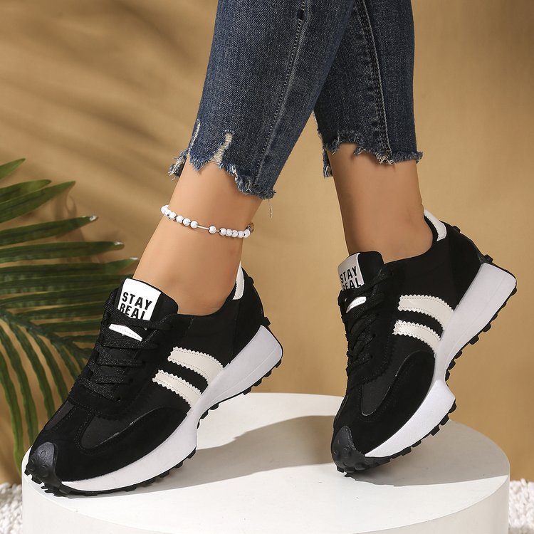 Damen nan retro-inspirierte Plateausneaker aus Veloursleder-Optik mit profilierter Gummisohle R&B