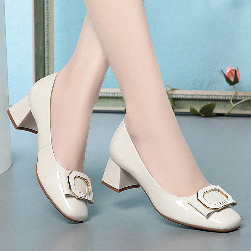 Damen Klassische Pumps mit phantasievollem Metallakzent und komfortablem Blockabsatz R&B