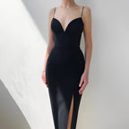 R&B | Midikleid mit V-Ausschnitt und Spaghettiträgern