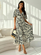 Damen Wickelkleid mit floralem Design R&B