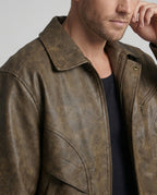 Herren vintage-inspirierter Pilotenblouson aus Lederimitat mit Ziernähten und elastischem Bund R&B