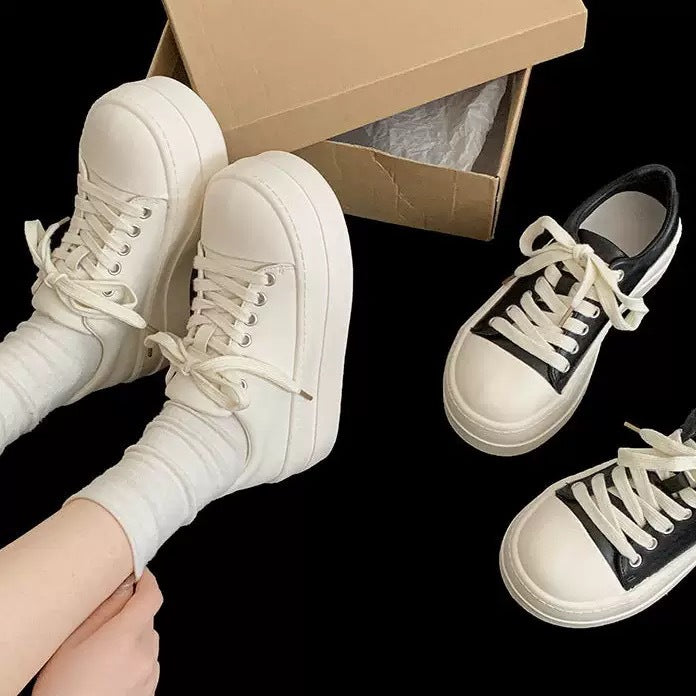 Damen Plateau-Sneaker mit modischem Design und bequemer Dämpfung